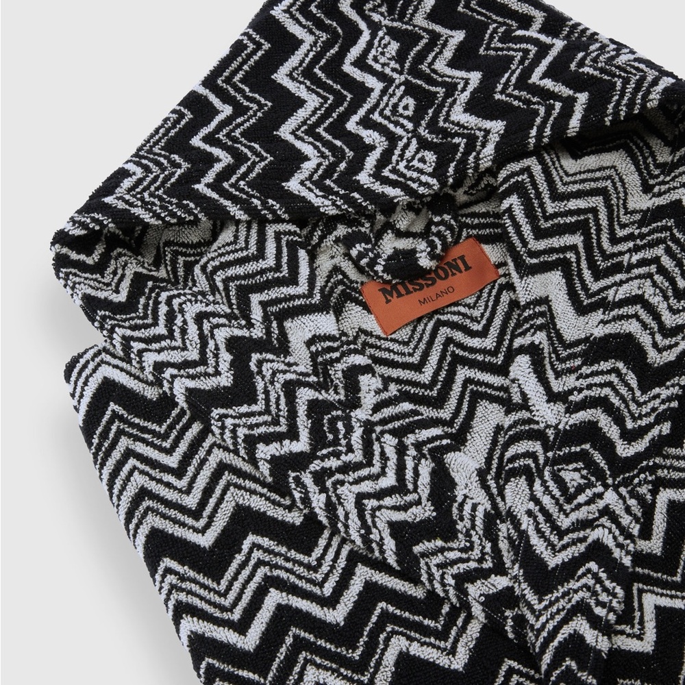 NWT Missoni Keith Chevron Black and White Zigzag Patterned Robe $470 - Picture 3 of 4